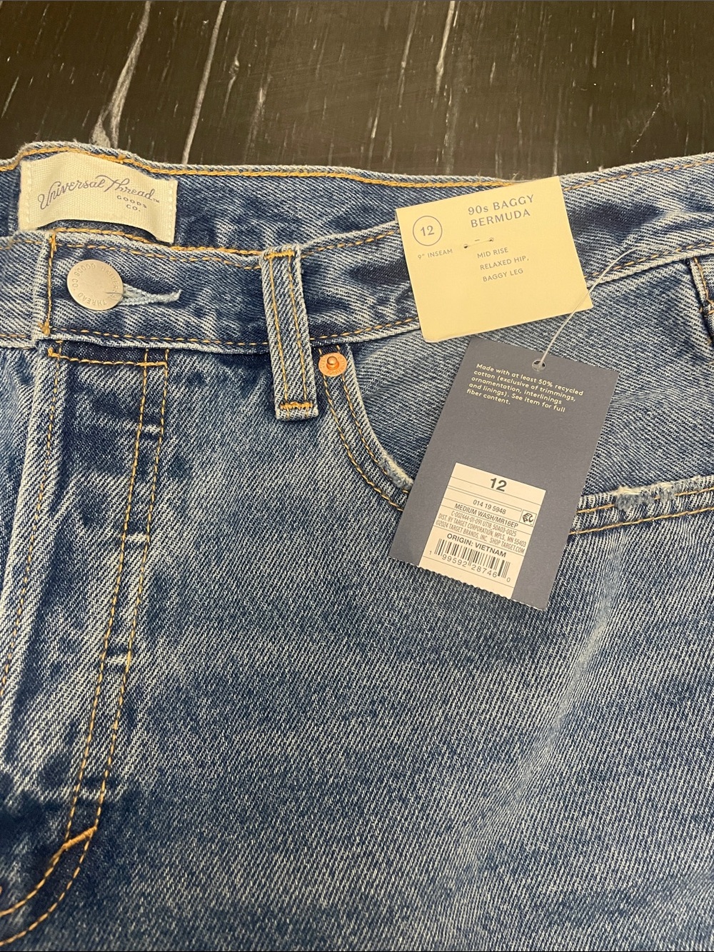 Universal Thread Women's Relaxed Denim Shorts - Light Blue